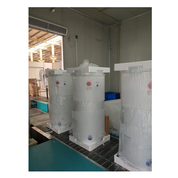 Stroj na plnění kapalných lahví na vodu 3v1 o objemu 1 000–2 000 bph vyrobený v Číně pro zřízení závodu na plnění lahví vodou 