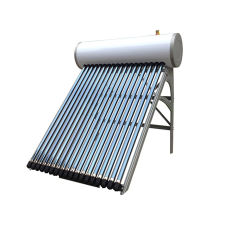 Solární ohřívač vody na střeše s plochým termosifonem
